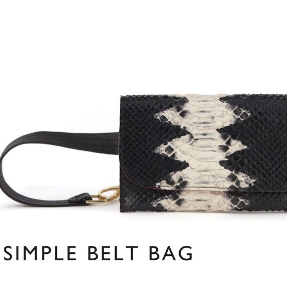 Ayda & Co Simple Belt Bag 100% Leather embossed Snake - Picture 1 of 8